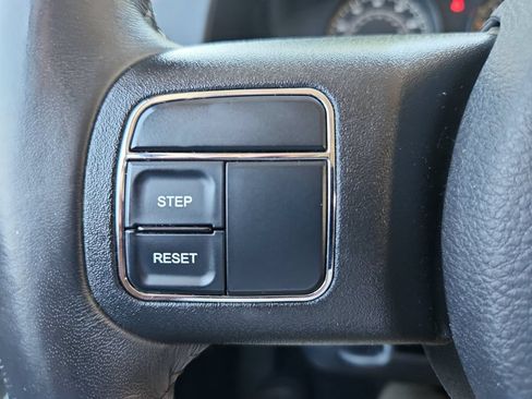 Used 2016 Jeep Patriot High Altitude FWD image 20