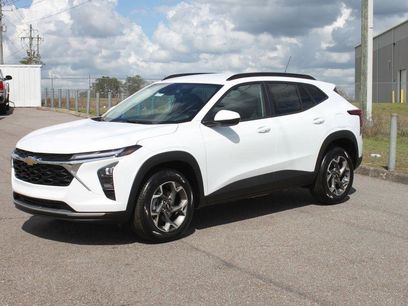 New 2026 Chevrolet Trax LT w/ Driver Confidence Package
