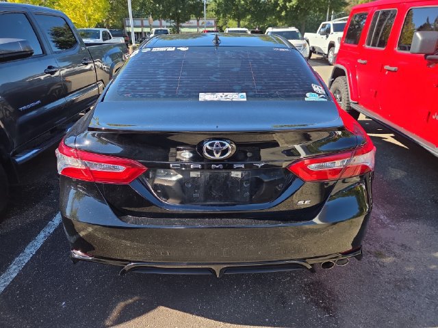 Used 2020 Toyota Camry SE FWD image 4