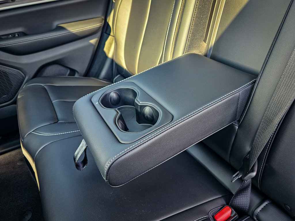 New 2027 Jeep Grand Cherokee Limited AWD/4WD image 34