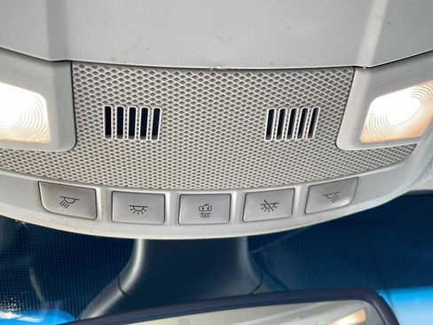 Used 2019 Ford Edge Titanium FWD image 26
