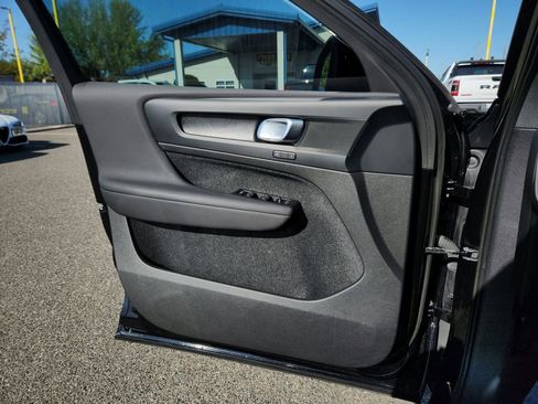 Used 2023 Volvo XC40 Recharge Plus AWD/4WD image 15