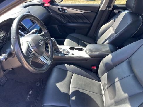 Used 2020 INFINITI Q50 Luxe w/ Essential Package (3.0T Luxe) image 19