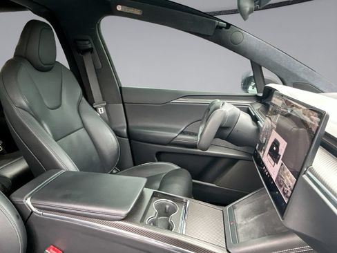 Used 2022 Tesla Model X Plaid AWD/4WD image 6