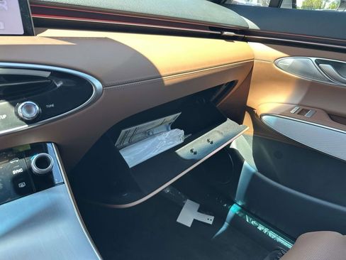 New 2026 Genesis GV70 2.5T Advanced AWD/4WD image 17