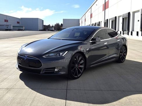 Used 2013 Tesla Model S image 1