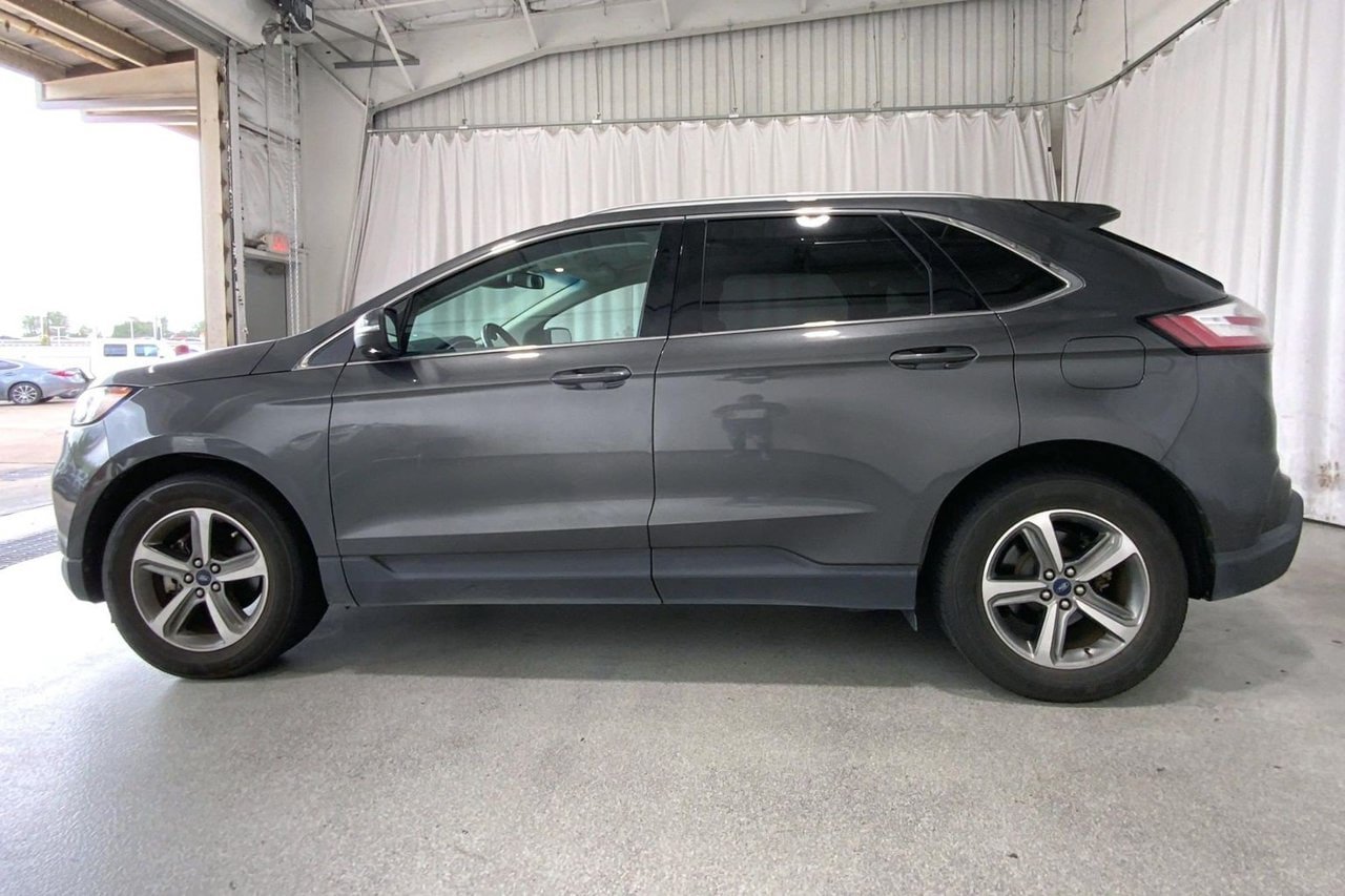 Used 2019 Ford Edge SEL w/ Equipment Group 201A FWD image 26