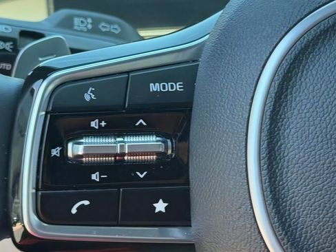 Used 2025 Kia Sorento SX Prestige AWD/4WD image 19