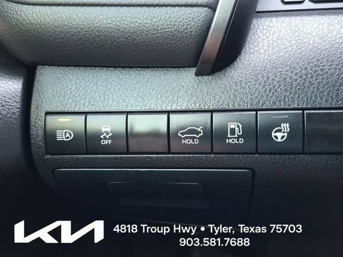 Used 2023 Toyota Camry SE w/ Cold Weather Package AWD/4WD image 25