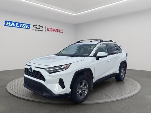 Used 2024 Toyota RAV4 LE image 2