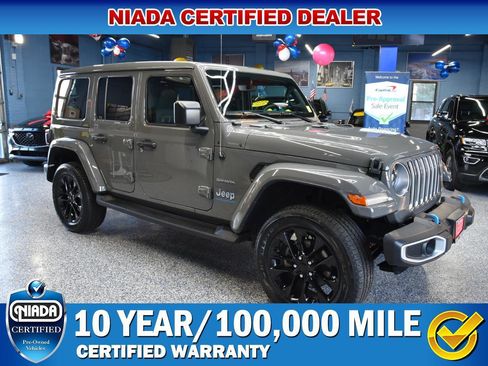 Used 2023 Jeep Wrangler Unlimited Sahara w/ Cold Weather Group image 1