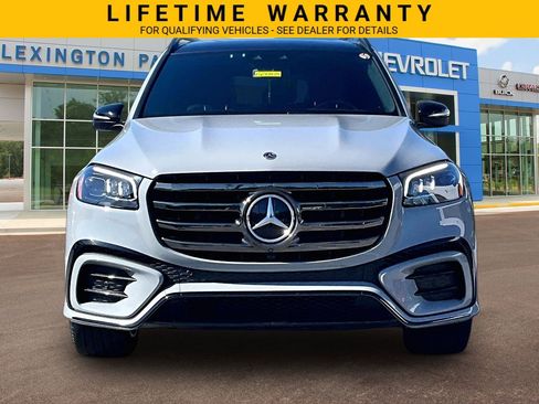Used 2024 Mercedes-Benz GLS 450 4MATIC image 3