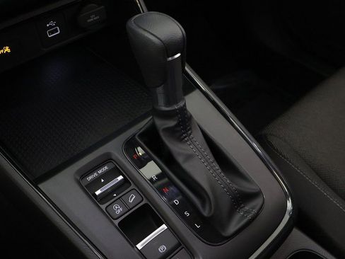 Used 2025 Honda CR-V LX image 42