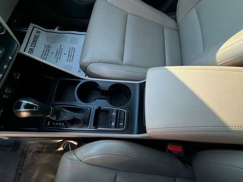 Used 2018 Hyundai Tucson SEL Plus w/ Cargo Package image 15
