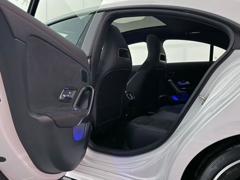 Used 2024 Mercedes-Benz CLA 35 AMG 4MATIC image 22