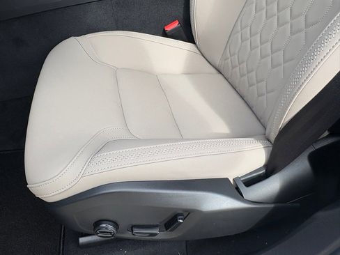 New 2026 Volvo XC60 B5 Plus w/ Protection Package Premier image 18