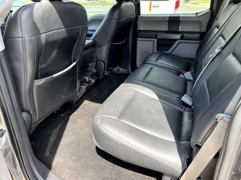 Used 2018 Ford F150 XLT image 12