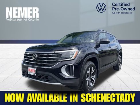 Used 2024 Volkswagen Atlas SE AWD/4WD image 1