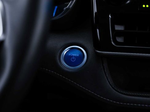 Used 2021 Toyota Highlander Platinum image 20