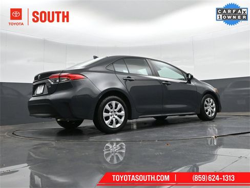 Used 2023 Toyota Corolla LE image 34