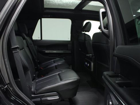 Used 2021 Ford Expedition XLT AWD/4WD image 15
