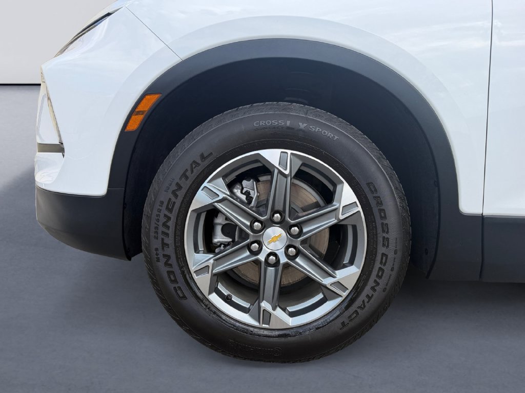 Used 2024 Chevrolet Blazer LT w/ Convenience Package FWD image 9
