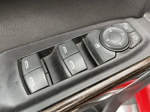 Used 2020 GMC Sierra 1500 SLE w/ SLE Value Package AWD/4WD image 13
