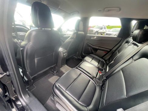 Used 2024 Ford Escape Platinum AWD/4WD image 14