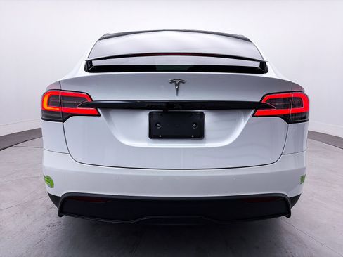 Used 2023 Tesla Model X image 14