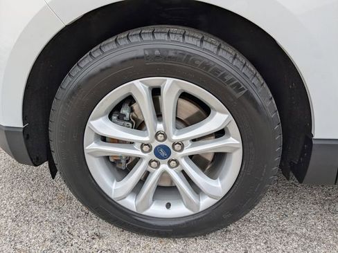Used 2020 Ford Edge SEL w/ Convenience Package AWD/4WD image 22