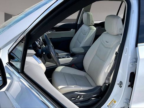 Certified 2023 Cadillac XT6 Premium Luxury AWD/4WD image 27