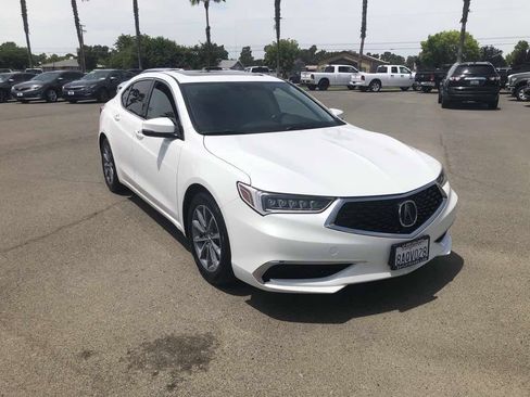 Used 2018 Acura TLX FWD image 3