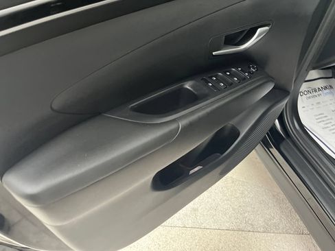 Used 2024 Hyundai Tucson SE AWD/4WD image 11