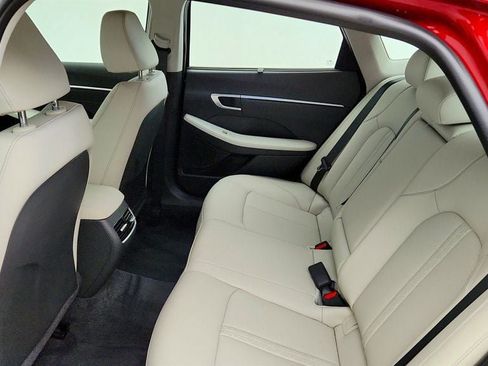 Used 2025 Hyundai Sonata Limited FWD image 21