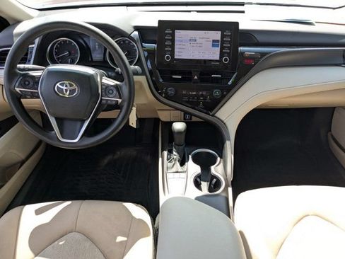 Used 2022 Toyota Camry LE FWD image 14