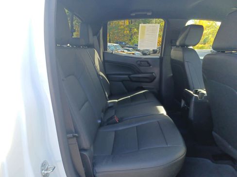 Used 2024 Chevrolet Colorado Trail Boss w/ Advanced Trailering Package image 14