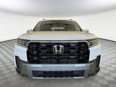 New 2026 Honda Pilot Touring image 9