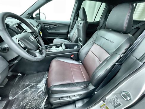 New 2026 Honda Ridgeline Black Edition image 18
