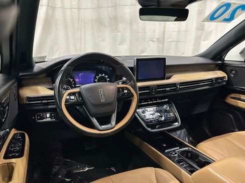 Used 2020 Lincoln Corsair Reserve image 14