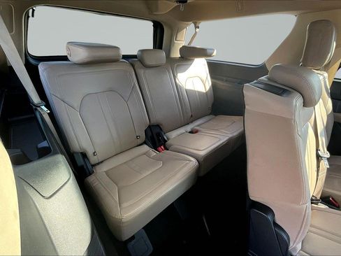 Certified 2024 Ford Expedition Max Limited image 20