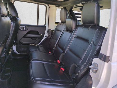 Used 2020 Jeep Wrangler Unlimited Sahara AWD/4WD image 19
