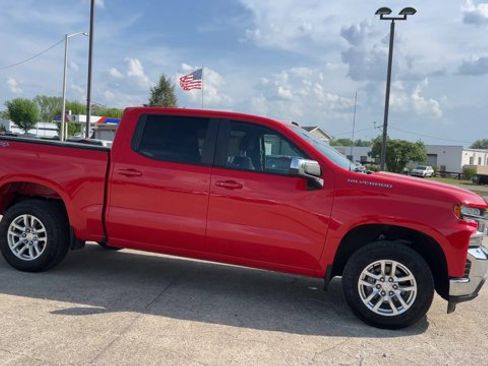 Used 2021 Chevrolet Silverado 1500 LT AWD/4WD image 2