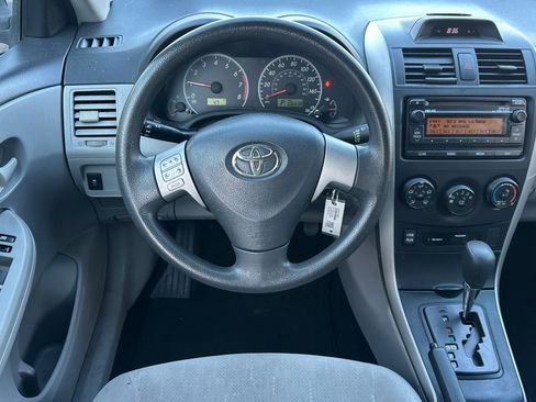 Used 2012 Toyota Corolla L image 16