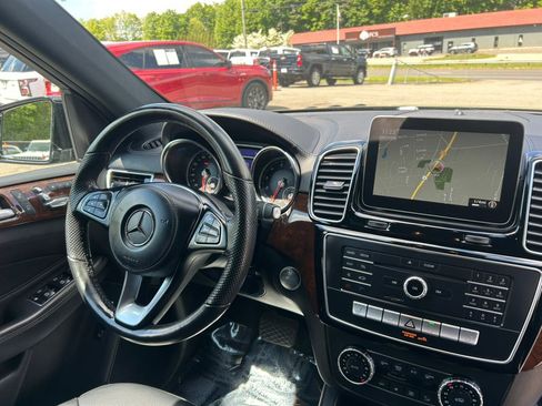 Used 2019 Mercedes-Benz GLS 450 4MATIC image 27