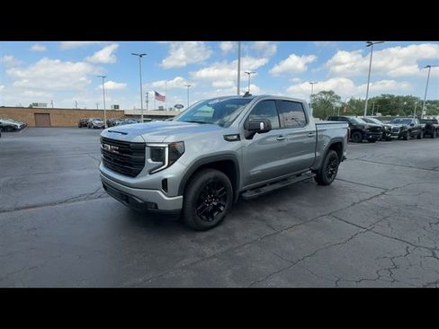 Used 2025 GMC Sierra 1500 Elevation w/ Elevation Premium Package AWD/4WD image 4