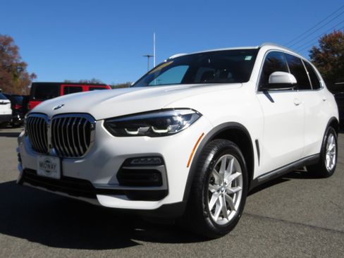 Used 2019 BMW X5 xDrive40i w/ Luxury Seating Package image 2