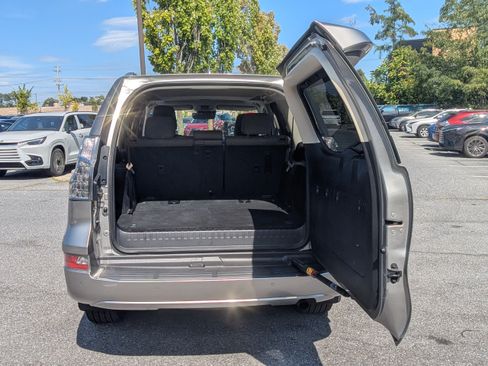 Used 2020 Lexus GX 460 Premium w/ Premium Package AWD/4WD image 12