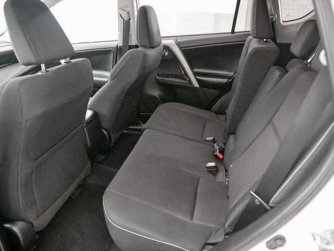 Used 2018 Toyota RAV4 XLE w/ Plus Extra Value Package AWD/4WD image 20