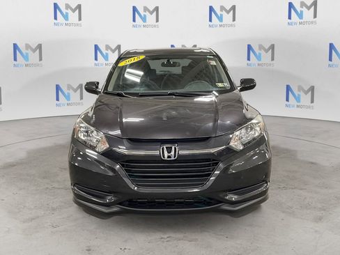 Used 2018 Honda HR-V LX image 8