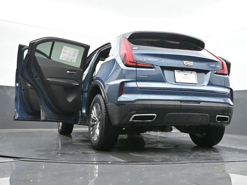 Used 2025 Cadillac XT4 Premium Luxury image 70